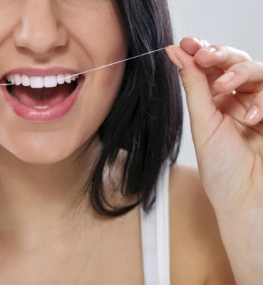 ¿por qué es importante usar hilo dental?
